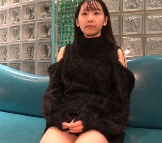 MIDV-459 痴漢の指マンがストライクすぎて…声も出せず糸引くほど愛液が溢れ出し堕とされた私